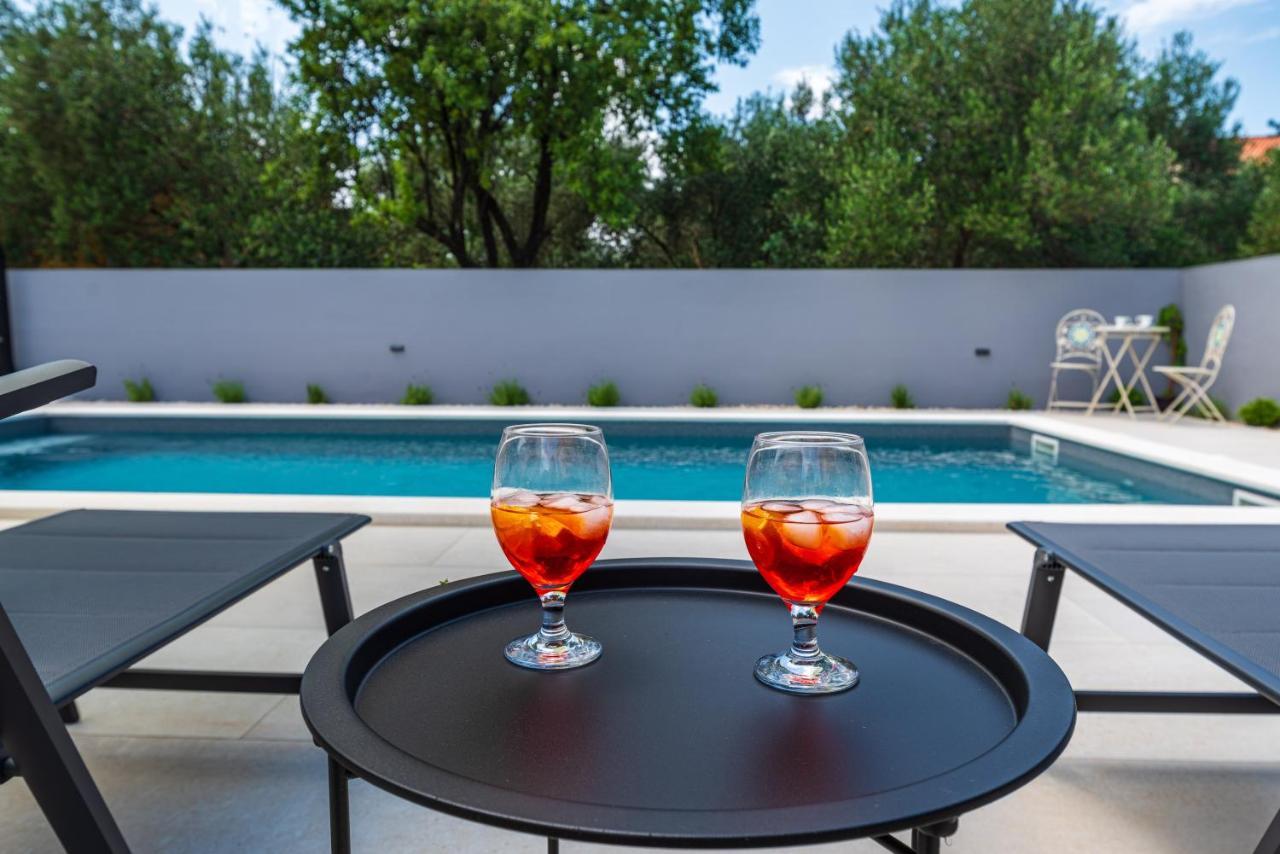 Holiday House Vito Zara Esterno foto